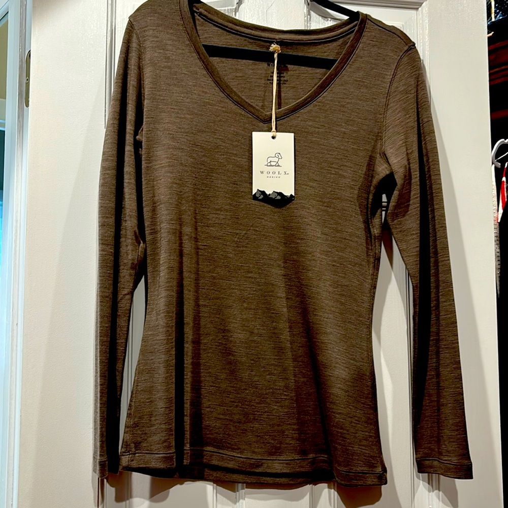 ALL 3 WOOLX Aspen women’s v neck long sleeve wool tops-Sz M- NWT and preowned